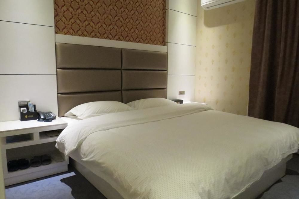 Longwang Business Hotel Liuzhou Exterior photo